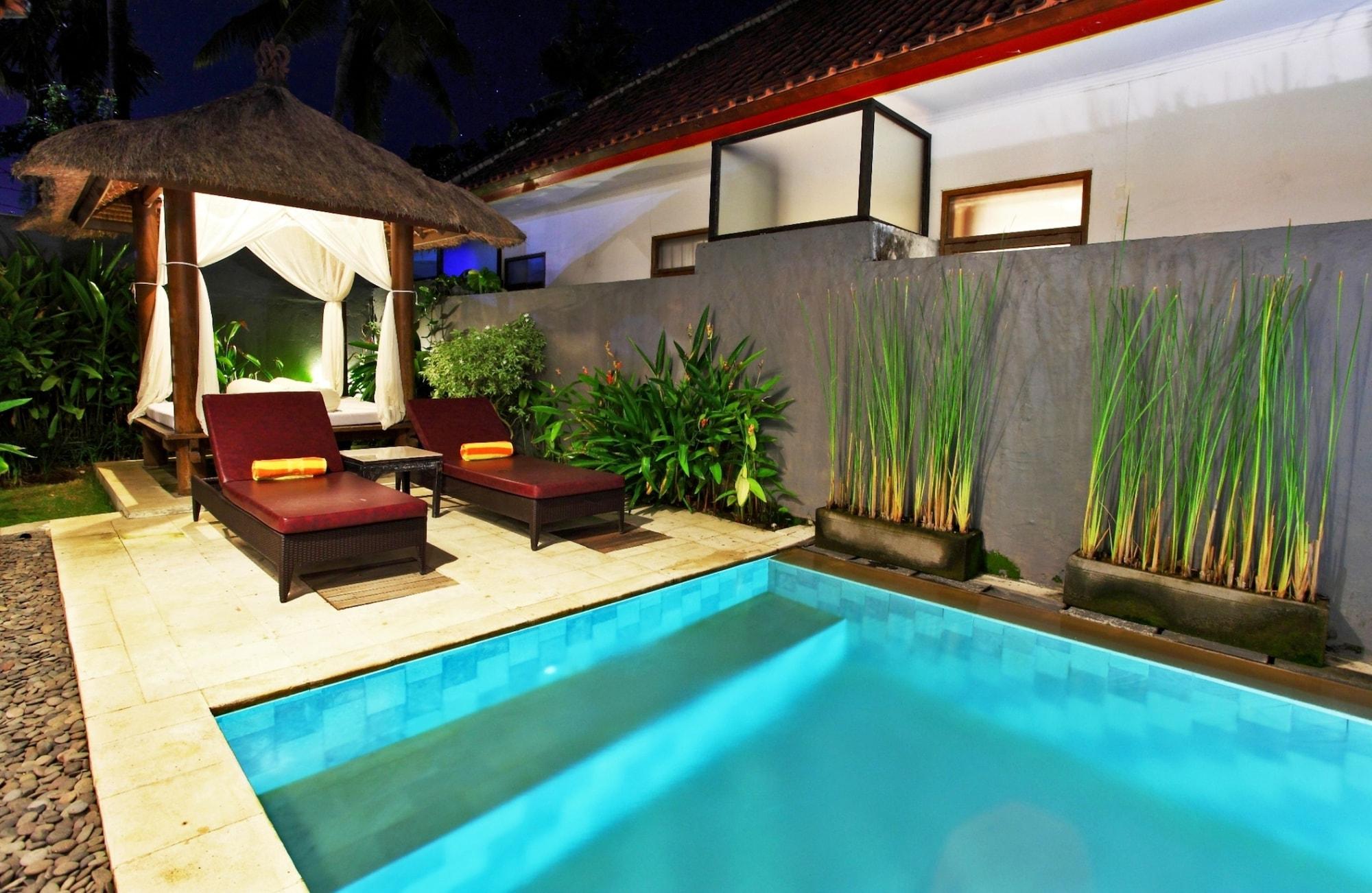 Puri Saron Hotel Seminyak Εξωτερικό φωτογραφία